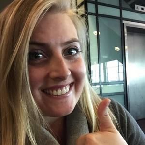 Meet your Posher, Leeann